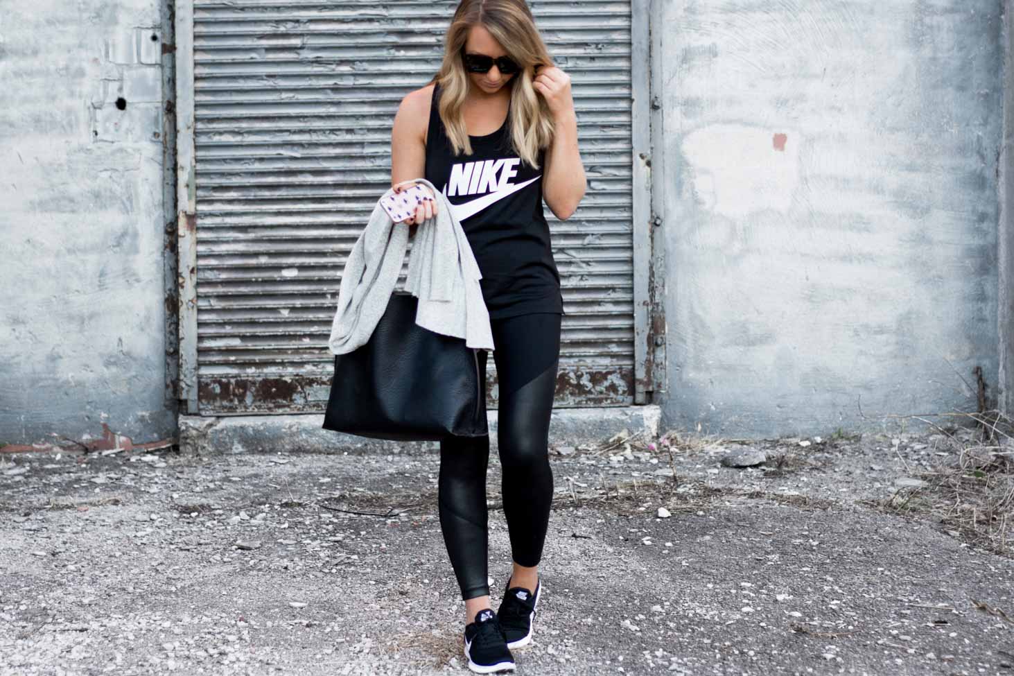 black leggings with tennis shoes